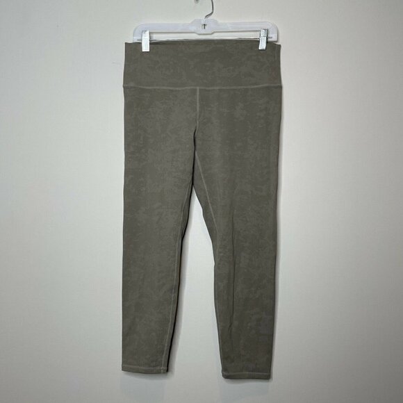 Zyia Active Sage Green Camo Print 22” Leggings Size 12 - Picture 1 of 7